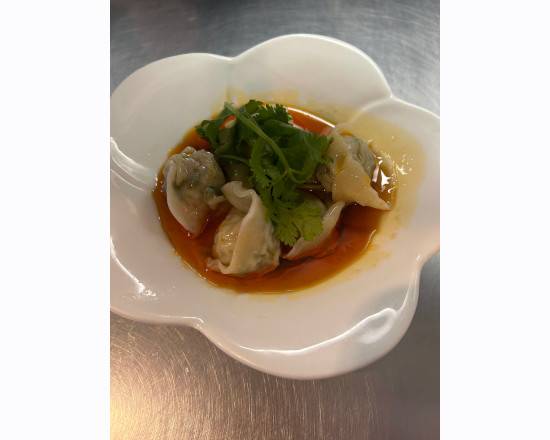 Wonton (Pork & Shrimp) with Chili Sauce (紅油炒手)